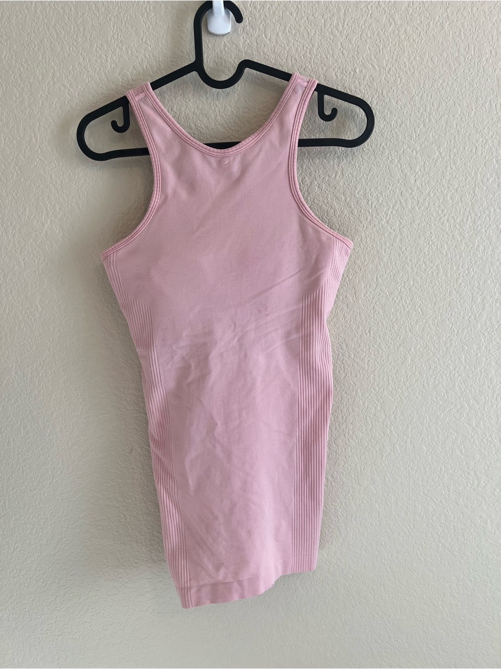 lululemon Light Pink Ribbed Seamless Tank Size S
